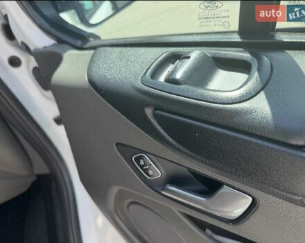 Білий Форд Транзит Кастом, об'ємом двигуна 2 л та пробігом 74 тис. км за 25999 $, фото 10 на Automoto.ua