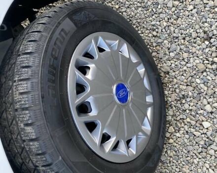 Белый Форд Транзит Кастом, объемом двигателя 2 л и пробегом 233 тыс. км за 21380 $, фото 24 на Automoto.ua