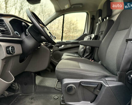 Белый Форд Транзит Кастом, объемом двигателя 2 л и пробегом 197 тыс. км за 14999 $, фото 18 на Automoto.ua