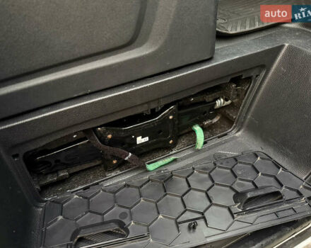 Белый Форд Транзит Кастом, объемом двигателя 2 л и пробегом 197 тыс. км за 14999 $, фото 50 на Automoto.ua