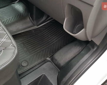 Білий Форд Транзит Кастом, об'ємом двигуна 2 л та пробігом 202 тис. км за 17200 $, фото 39 на Automoto.ua