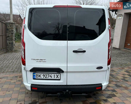 Белый Форд Транзит Кастом, объемом двигателя 2 л и пробегом 162 тыс. км за 19999 $, фото 3 на Automoto.ua