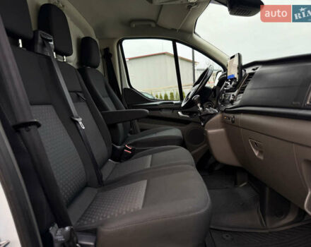 Белый Форд Транзит Кастом, объемом двигателя 2 л и пробегом 197 тыс. км за 14999 $, фото 33 на Automoto.ua