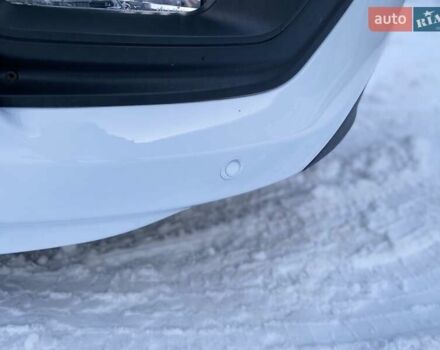 Белый Форд Транзит Кастом, объемом двигателя 2 л и пробегом 233 тыс. км за 20650 $, фото 27 на Automoto.ua