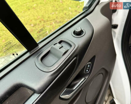 Белый Форд Транзит Кастом, объемом двигателя 2 л и пробегом 197 тыс. км за 14999 $, фото 14 на Automoto.ua