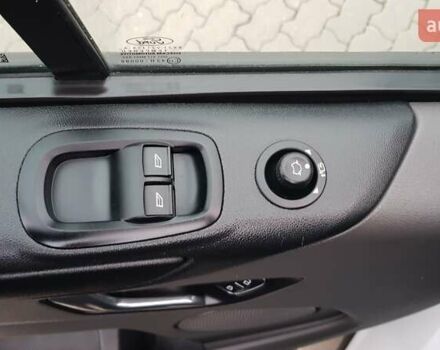 Белый Форд Транзит Кастом, объемом двигателя 2 л и пробегом 174 тыс. км за 18800 $, фото 10 на Automoto.ua