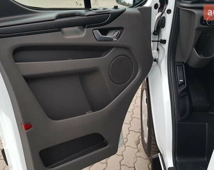 Белый Форд Транзит Кастом, объемом двигателя 2 л и пробегом 174 тыс. км за 18800 $, фото 9 на Automoto.ua