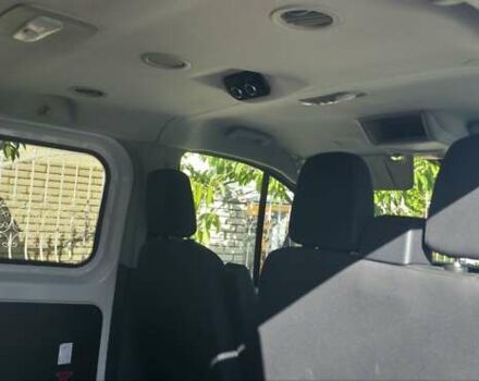 Белый Форд Транзит Кастом, объемом двигателя 2 л и пробегом 182 тыс. км за 26000 $, фото 3 на Automoto.ua