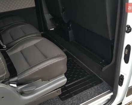 Белый Форд Транзит Кастом, объемом двигателя 2 л и пробегом 174 тыс. км за 18800 $, фото 40 на Automoto.ua