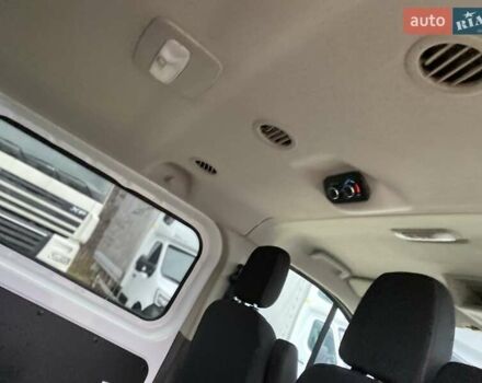 Белый Форд Транзит Кастом, объемом двигателя 2 л и пробегом 121 тыс. км за 24500 $, фото 36 на Automoto.ua