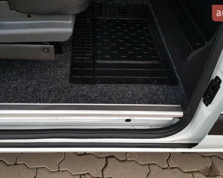 Белый Форд Транзит Кастом, объемом двигателя 2 л и пробегом 174 тыс. км за 18800 $, фото 41 на Automoto.ua