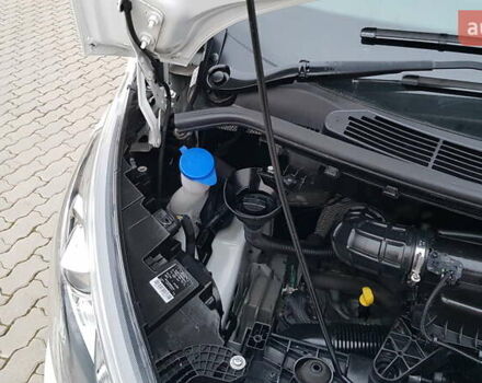 Белый Форд Транзит Кастом, объемом двигателя 2 л и пробегом 174 тыс. км за 18800 $, фото 52 на Automoto.ua