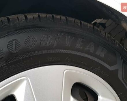 Белый Форд Транзит Кастом, объемом двигателя 2 л и пробегом 174 тыс. км за 18800 $, фото 66 на Automoto.ua