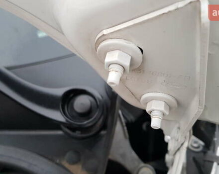 Белый Форд Транзит Кастом, объемом двигателя 2 л и пробегом 174 тыс. км за 18800 $, фото 60 на Automoto.ua