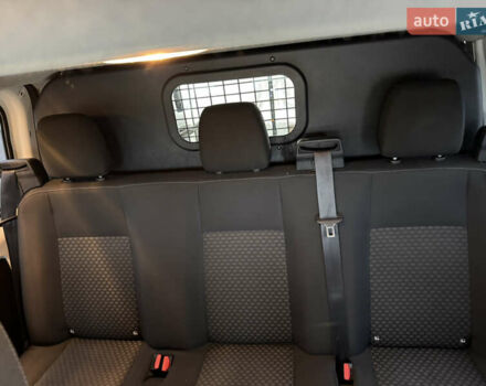 Белый Форд Транзит Кастом, объемом двигателя 2 л и пробегом 214 тыс. км за 21400 $, фото 35 на Automoto.ua