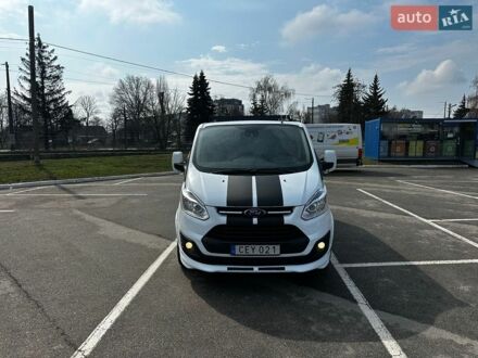 Белый Форд Транзит Кастом, объемом двигателя 2.2 л и пробегом 235 тыс. км за 12500 $, фото 1 на Automoto.ua