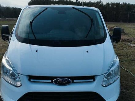 Форд Транзит Кастом 2016 в Славутиче на Automoto.ua Белый Форд Транзит Кастом, объемом двигателя 2.2 л и пробегом 250 тыс. км за 14000 $, фото 1 на Automoto.ua
