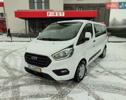 Білий Форд Транзит Кастом, об'ємом двигуна 2 л та пробігом 230 тис. км за 18900 $, фото 1 на Automoto.ua