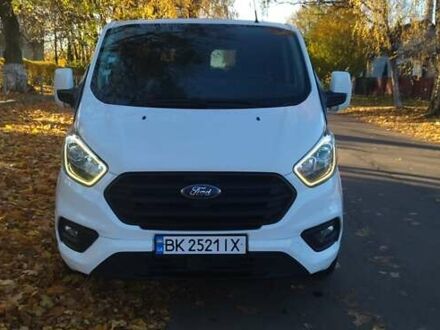 Белый Форд Транзит Кастом, объемом двигателя 2 л и пробегом 208 тыс. км за 19999 $, фото 1 на Automoto.ua