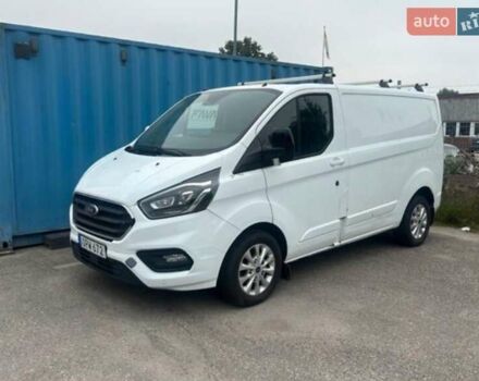 Белый Форд Транзит Кастом, объемом двигателя 2 л и пробегом 190 тыс. км за 17900 $, фото 1 на Automoto.ua