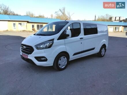 Белый Форд Транзит Кастом, объемом двигателя 2 л и пробегом 190 тыс. км за 17400 $, фото 1 на Automoto.ua