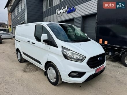 Белый Форд Транзит Кастом, объемом двигателя 2 л и пробегом 184 тыс. км за 17000 $, фото 1 на Automoto.ua
