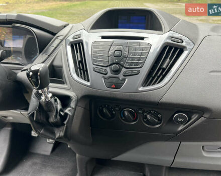 Черный Форд Транзит Кастом, объемом двигателя 2.2 л и пробегом 261 тыс. км за 9990 $, фото 15 на Automoto.ua