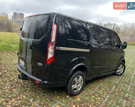 Черный Форд Транзит Кастом, объемом двигателя 2.2 л и пробегом 261 тыс. км за 9990 $, фото 7 на Automoto.ua