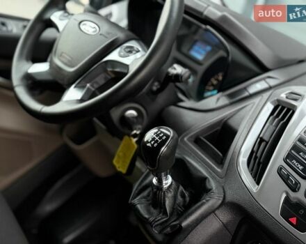 Черный Форд Транзит Кастом, объемом двигателя 2 л и пробегом 238 тыс. км за 16999 $, фото 39 на Automoto.ua