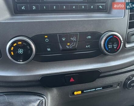 Чорний Форд Транзит Кастом, об'ємом двигуна 2 л та пробігом 100 тис. км за 16300 $, фото 18 на Automoto.ua