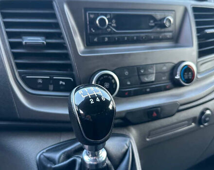 Чорний Форд Транзит Кастом, об'ємом двигуна 2 л та пробігом 140 тис. км за 16200 $, фото 33 на Automoto.ua