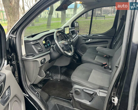 Черный Форд Транзит Кастом, объемом двигателя 2 л и пробегом 199 тыс. км за 14900 $, фото 4 на Automoto.ua