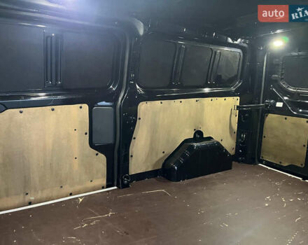 Чорний Форд Транзит Кастом, об'ємом двигуна 2 л та пробігом 146 тис. км за 20500 $, фото 39 на Automoto.ua
