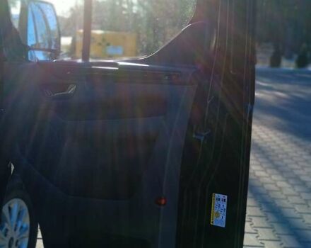 Черный Форд Транзит Кастом, объемом двигателя 2 л и пробегом 412 тыс. км за 13300 $, фото 4 на Automoto.ua