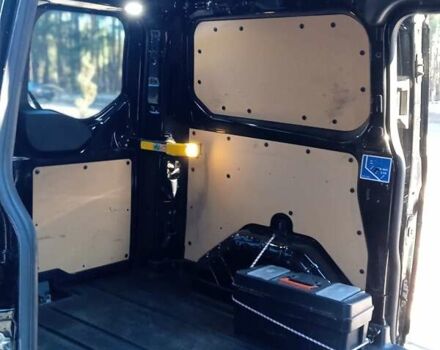 Черный Форд Транзит Кастом, объемом двигателя 2 л и пробегом 412 тыс. км за 13300 $, фото 12 на Automoto.ua