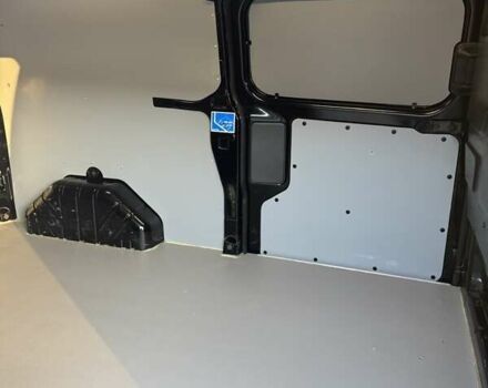 Черный Форд Транзит Кастом, объемом двигателя 2 л и пробегом 283 тыс. км за 18700 $, фото 20 на Automoto.ua