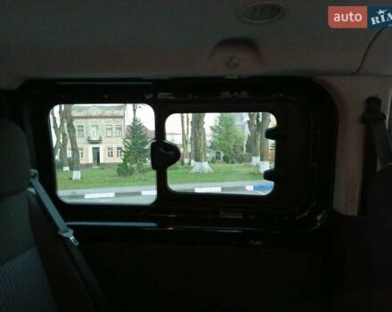 Черный Форд Транзит Кастом, объемом двигателя 2.2 л и пробегом 217 тыс. км за 16999 $, фото 1 на Automoto.ua