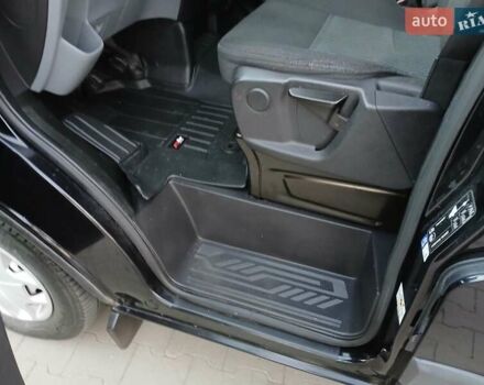 Черный Форд Транзит Кастом, объемом двигателя 2.2 л и пробегом 217 тыс. км за 16999 $, фото 30 на Automoto.ua