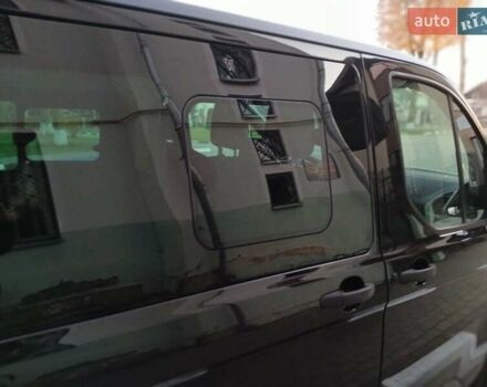 Черный Форд Транзит Кастом, объемом двигателя 2.2 л и пробегом 217 тыс. км за 16999 $, фото 9 на Automoto.ua