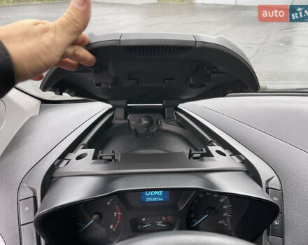 Чорний Форд Транзит Кастом, об'ємом двигуна 2.2 л та пробігом 294 тис. км за 10900 $, фото 22 на Automoto.ua