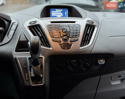 Чорний Форд Транзит Кастом, об'ємом двигуна 2 л та пробігом 231 тис. км за 25000 $, фото 38 на Automoto.ua