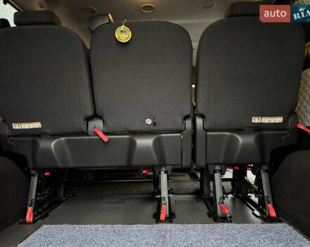 Чорний Форд Транзит Кастом, об'ємом двигуна 2 л та пробігом 231 тис. км за 25000 $, фото 31 на Automoto.ua