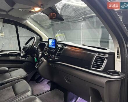Черный Форд Транзит Кастом, объемом двигателя 2 л и пробегом 191 тыс. км за 28400 $, фото 16 на Automoto.ua