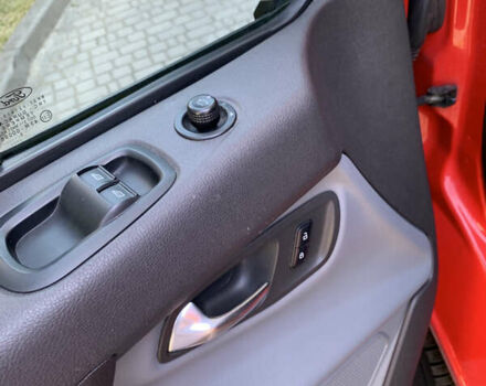 Червоний Форд Транзит Кастом, об'ємом двигуна 2.2 л та пробігом 225 тис. км за 11000 $, фото 12 на Automoto.ua