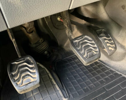 Червоний Форд Транзит Кастом, об'ємом двигуна 2.2 л та пробігом 225 тис. км за 11000 $, фото 10 на Automoto.ua