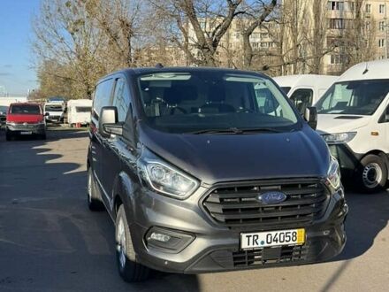 Форд Транзит Кастом, объемом двигателя 2 л и пробегом 234 тыс. км за 18900 $, фото 1 на Automoto.ua