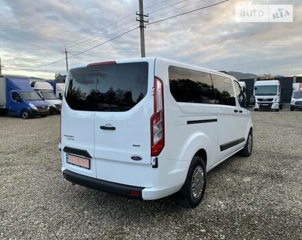 Форд Transit Custom пасс. 2018 в Мукачеве на Automoto.ua Белый Форд Transit Custom пасс., объемом двигателя 2 л и пробегом 96 тыс. км за 25450 $, фото 12 на Automoto.ua