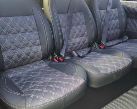 Черный Форд Transit Custom пасс., объемом двигателя 2 л и пробегом 37 тыс. км за 29000 $, фото 2 на Automoto.ua
