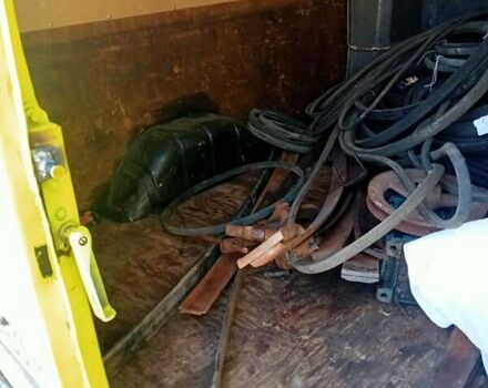 Жовтий Форд Транзит Кастом, об'ємом двигуна 2.5 л та пробігом 330 тис. км за 3500 $, фото 4 на Automoto.ua