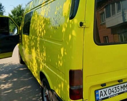 Жовтий Форд Транзит Кастом, об'ємом двигуна 2.5 л та пробігом 330 тис. км за 3500 $, фото 2 на Automoto.ua
